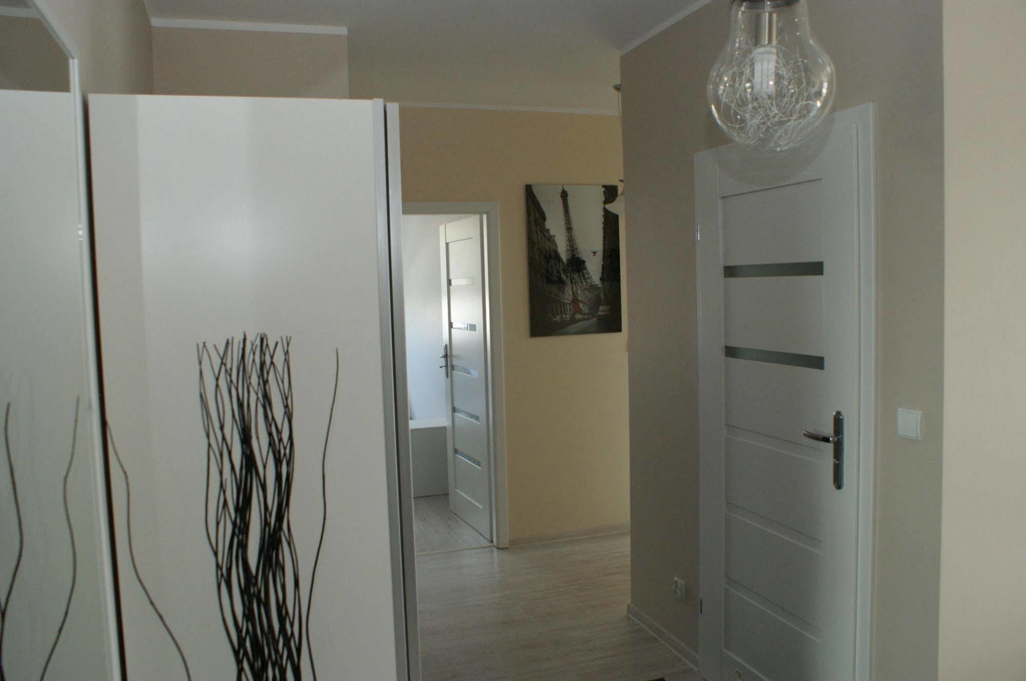 Irs Royal Apartments Apartamenty Irs Aviator Gdańsk Kültér fotó